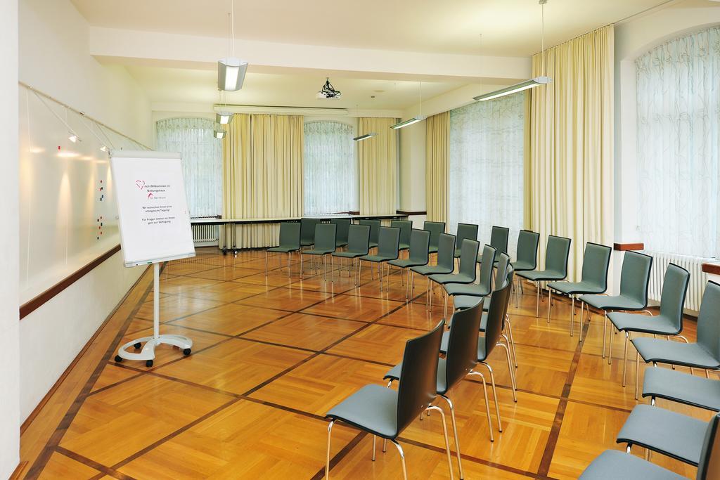 Bildungshaus St. Bernhard - Wohnen Und Tagen Otel Rastatt Dış mekan fotoğraf