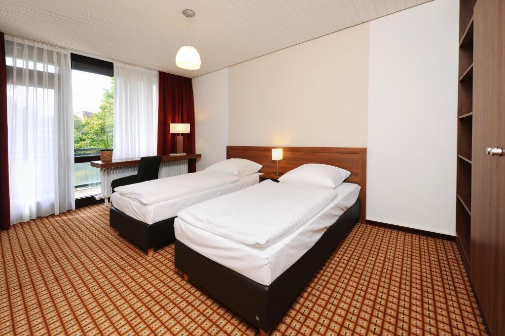 Bildungshaus St. Bernhard - Wohnen Und Tagen Otel Rastatt Oda fotoğraf