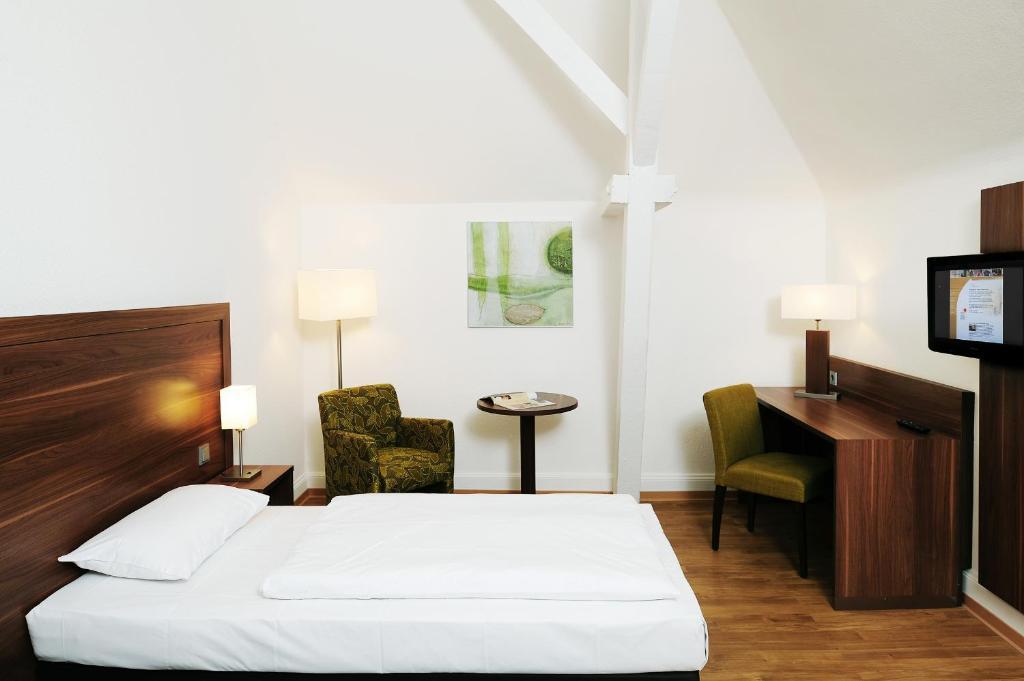 Bildungshaus St. Bernhard - Wohnen Und Tagen Otel Rastatt Dış mekan fotoğraf