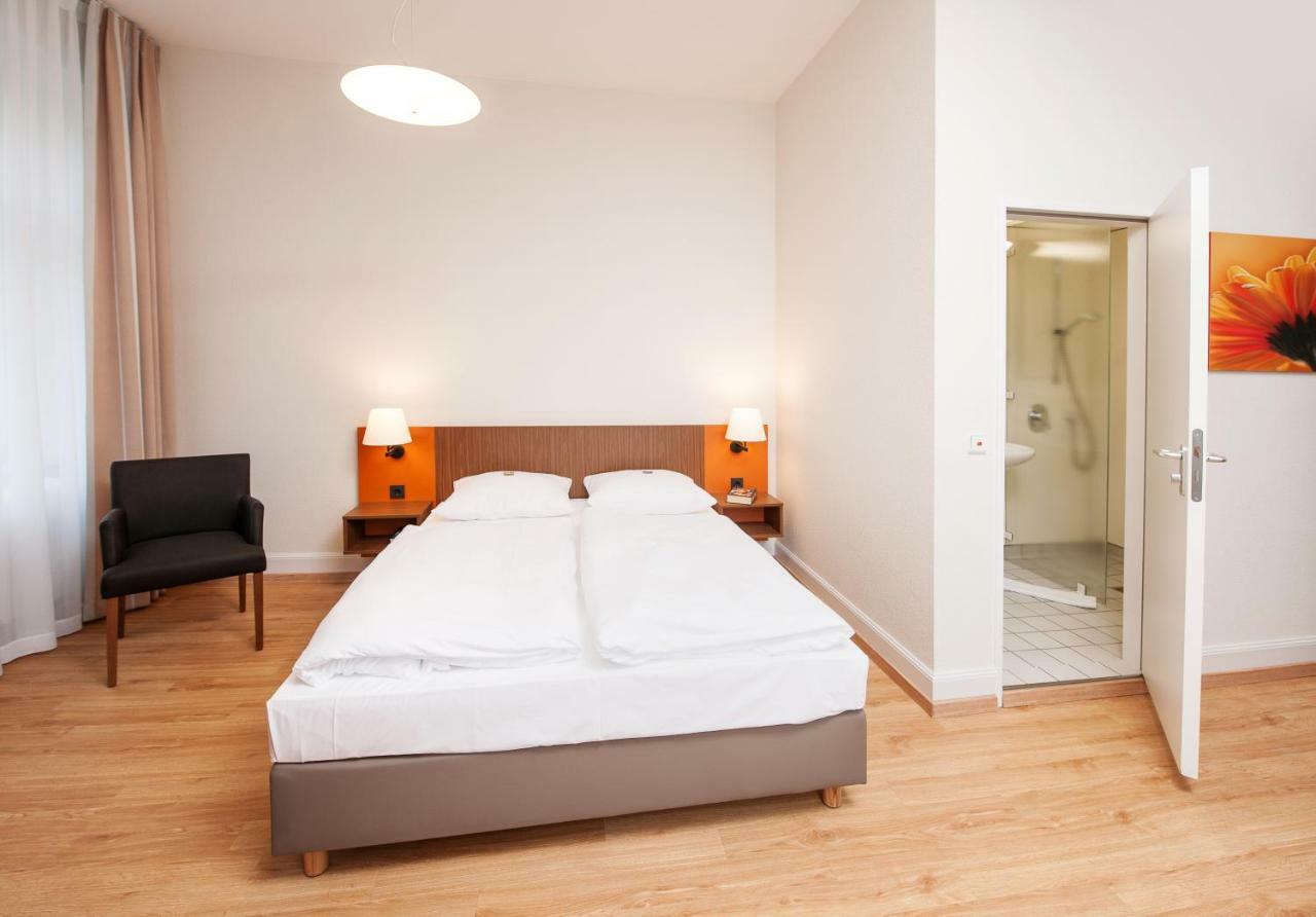 Bildungshaus St. Bernhard - Wohnen Und Tagen Otel Rastatt Dış mekan fotoğraf